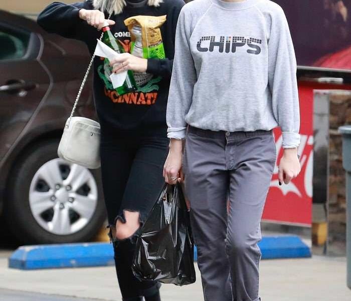Kristen Stewart and Dylan Meyer Grabbing Groceries in LA