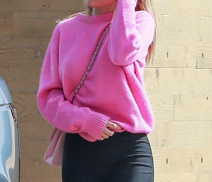 Sofia Richie Out for Lunch in Nobu Restaurant