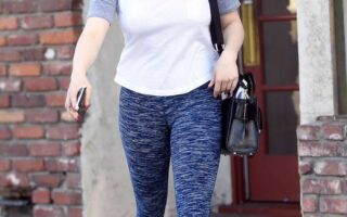 Ariel Winter in Tights as she Runs Errands in North Hollywood