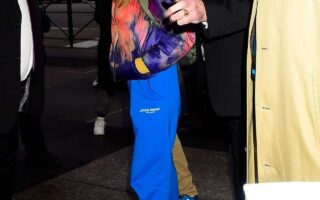 Anna Kendrick in a Fun and Colorful Look for Late Night with Seth Meyers