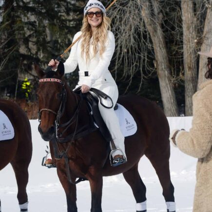 Kate Hudson Looks Stunning in a White Jumpsuit and Beanie in Aspen