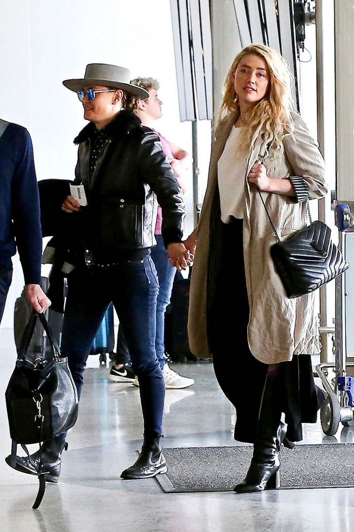 amber heard with girlfriend at lax airport in la 3