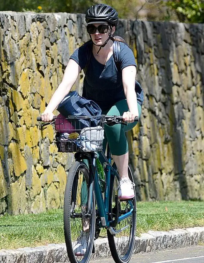 anne hathaway enjoys a bicycle ride in connecticut 1