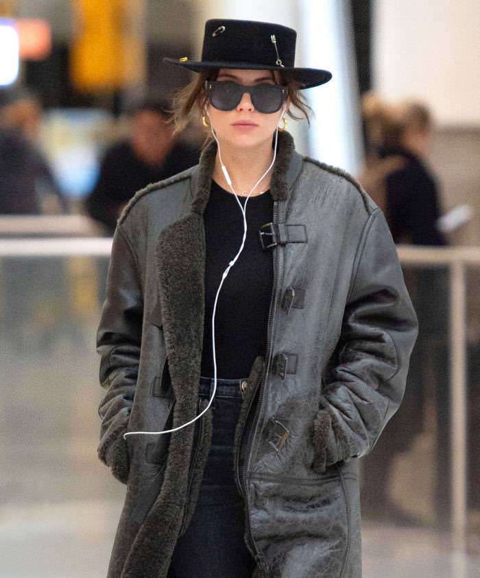 ashley benson in edgy chic outfit at jfk airport in nyc 4