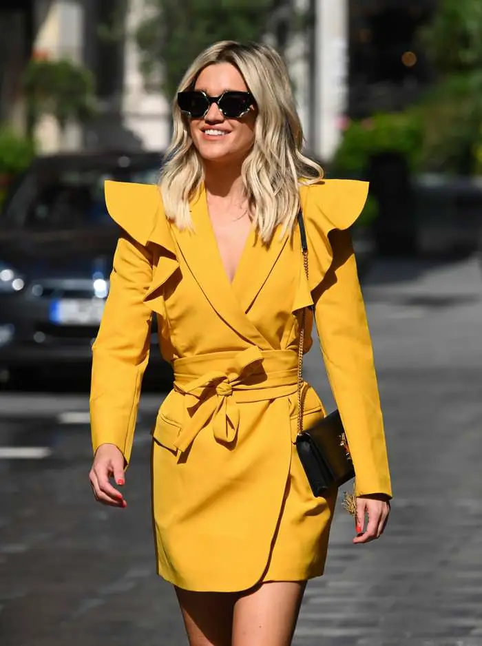 ashley roberts oozes summer chic in a short yellow blazer dress 4