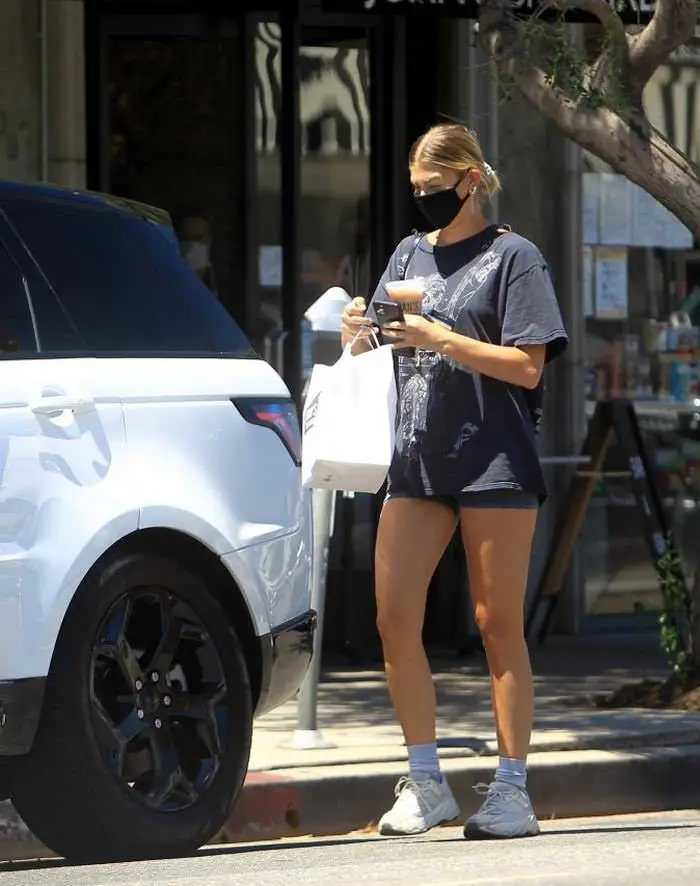 ashley tisdale displays her legs in short cycling shorts 2
