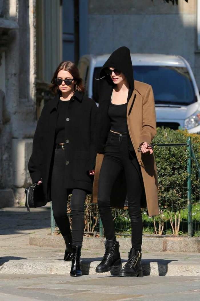 cara delevingne out with girlfriend ashley benson for shopping in milan 3