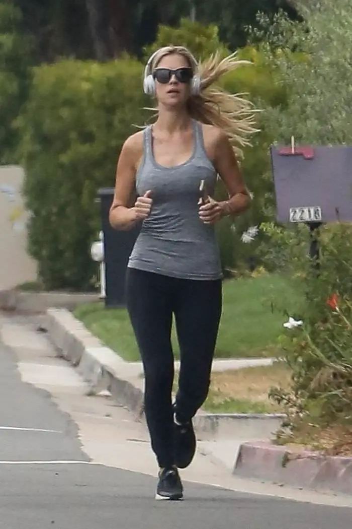 christina anstead out keeping her fit figure in newport beach 1