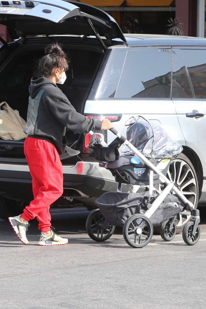 christina milian shopping at the farmer s market in la 1