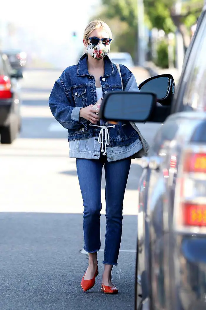 emma roberts grocery run in double denim outfit 1