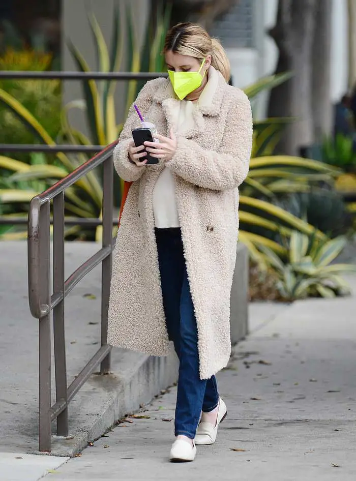 emma roberts shows off her casual side in skinny jeans and a teddy material coat 3