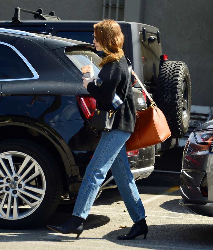 emma stone leaves the gym in los angeles 1