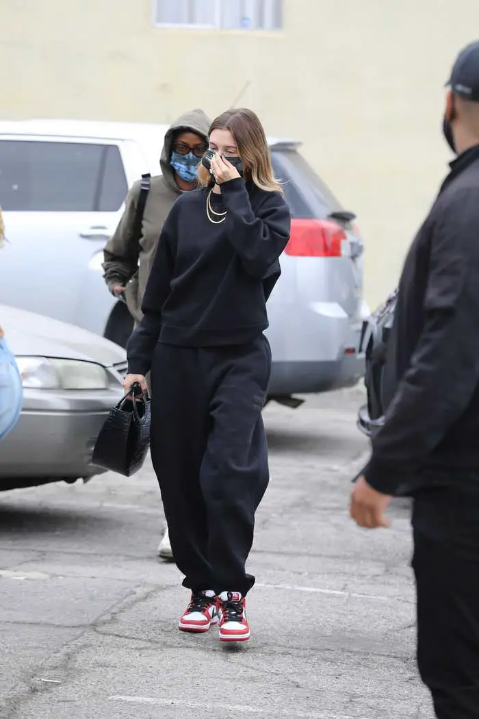 hailey bieber arrives at a yoga class in alexander wang sweatsuit in la 2