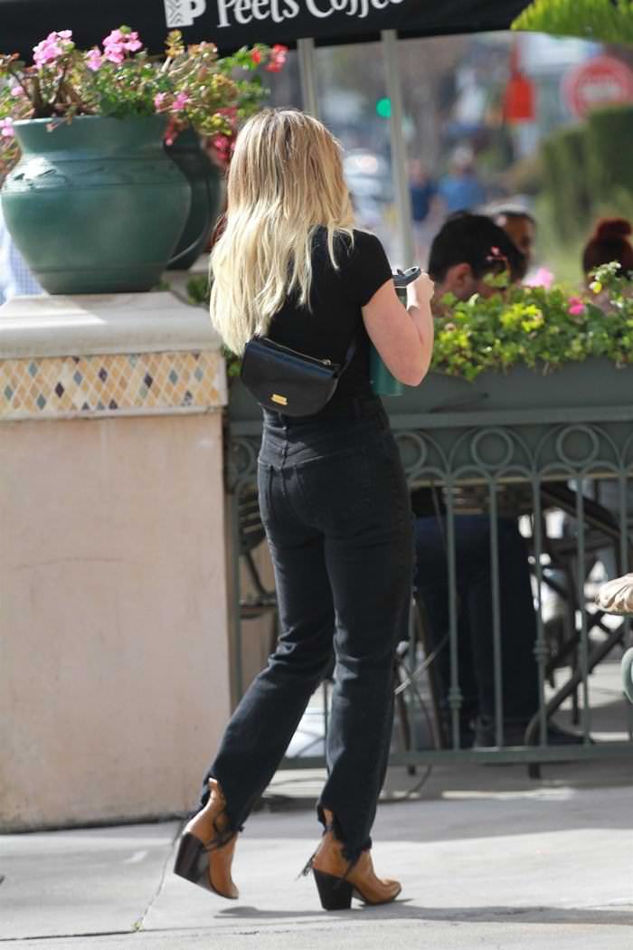 hilary duff looked chic during an afternoon out in la 1
