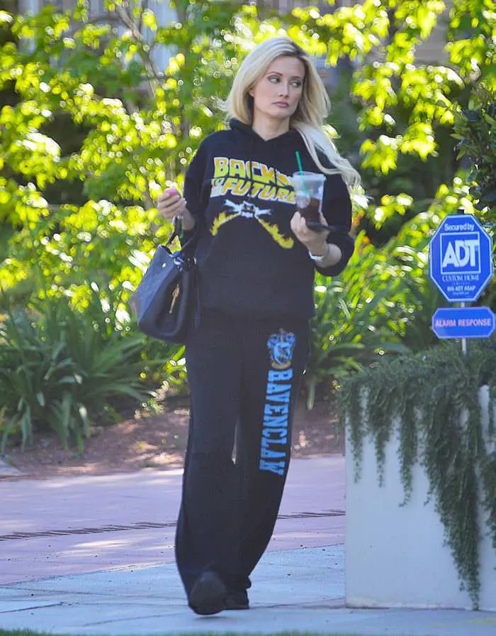 holly madison in casual stroll in los angeles 2