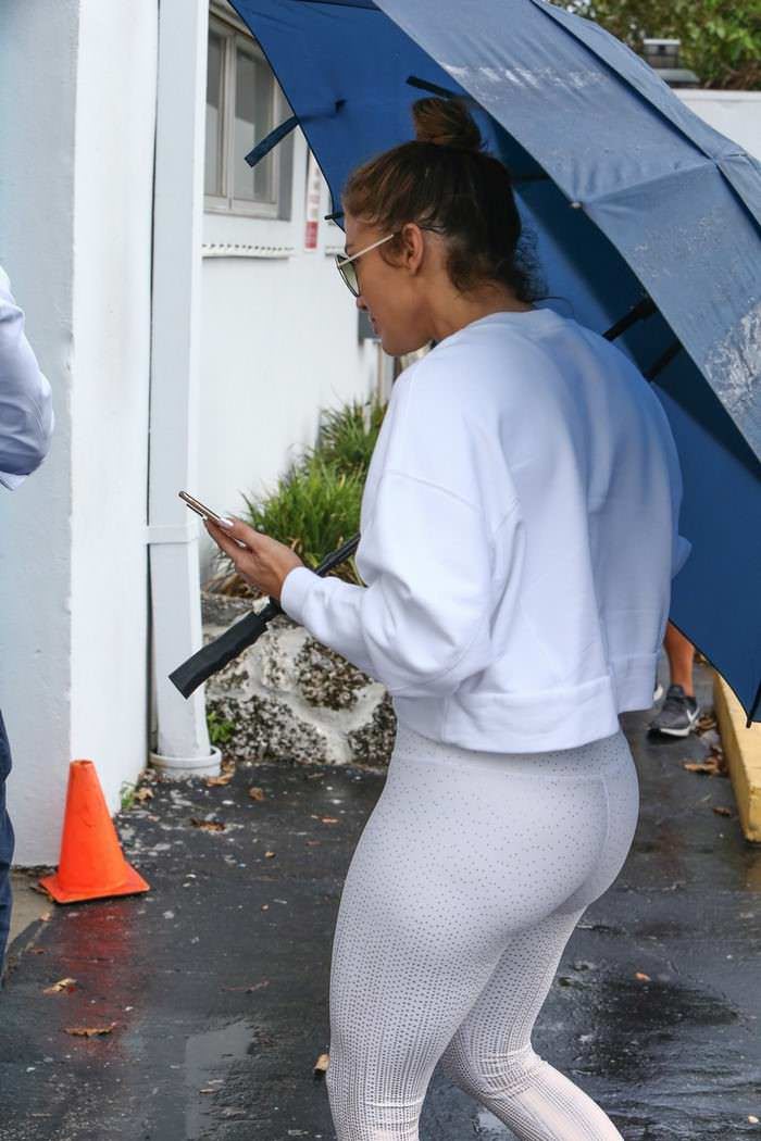 jennifer lopez arrives at the gym in miami 1