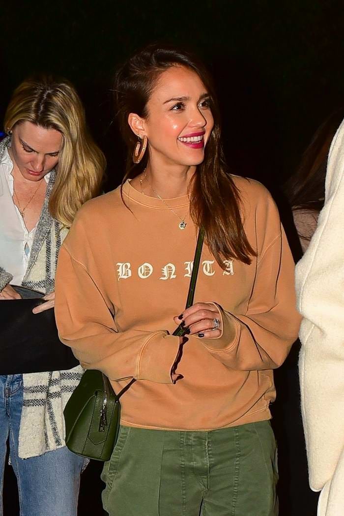 jessica alba at new year s festivities 3