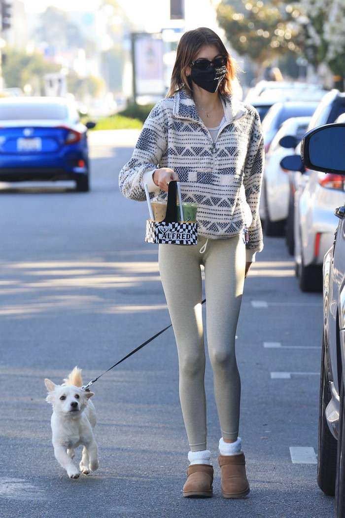 kaia gerber at alfred coffee with her dog milo in la 1