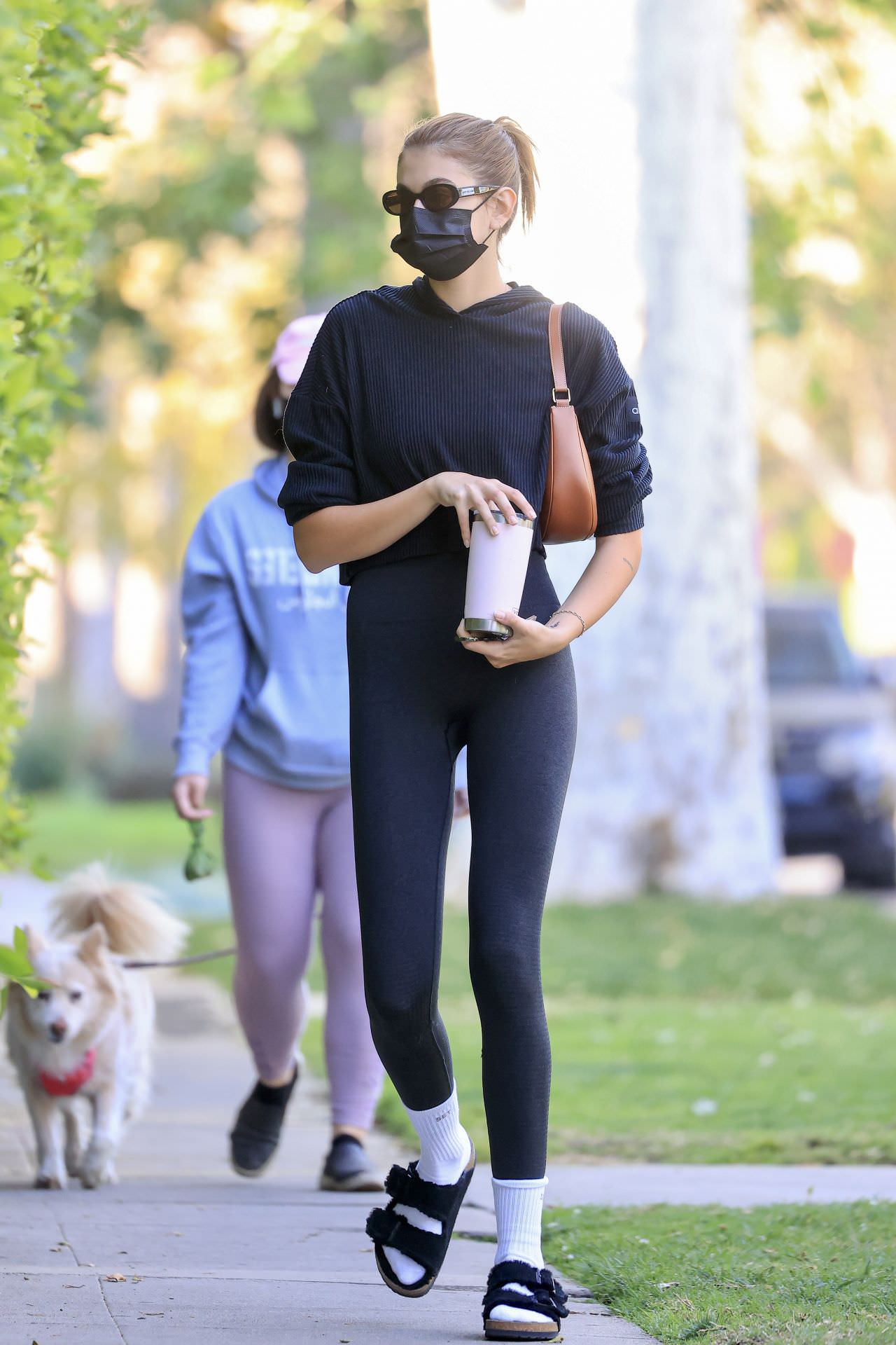 kaia gerber in gym ready outfit in west hollywood 2