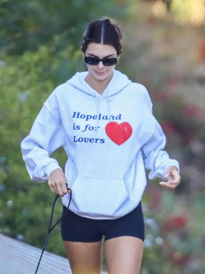 kendall jenner hikes with her dad caitlyn jenner in malibu 1