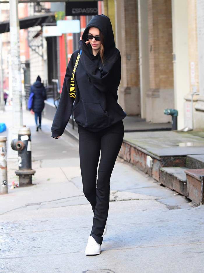 kendall jenner leaving lunch at bubby s in nyc 4