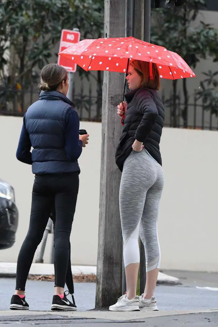 lucia hawley stepped out with a friend to grab a coffee in sydney 2