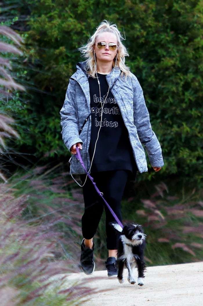 malin akerman hiking with her dog in los angeles 2