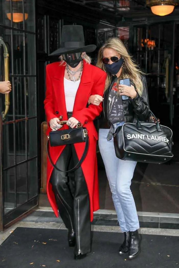 miley cyrus rocks a daring funky chic look in nyc with mom tish 4