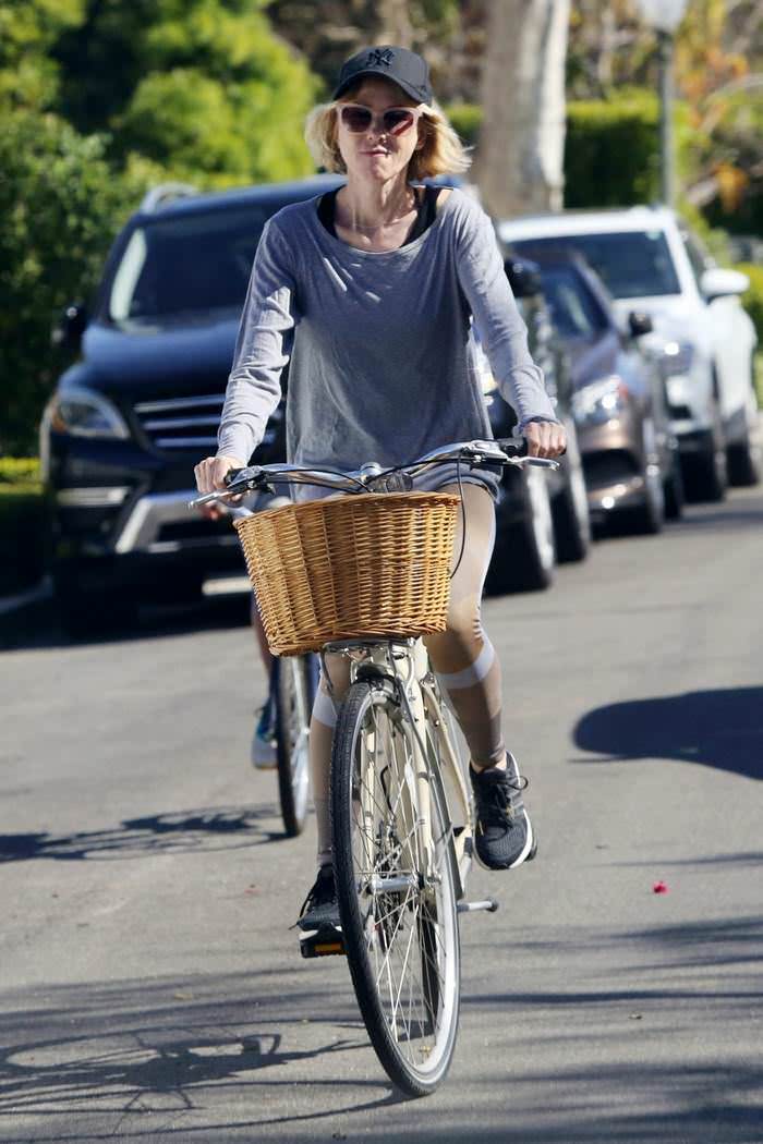 naomi watts takes a bike ride through brentwood 3