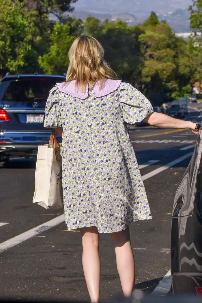 pregnant emma roberts looks cute in babydoll dress in la 3