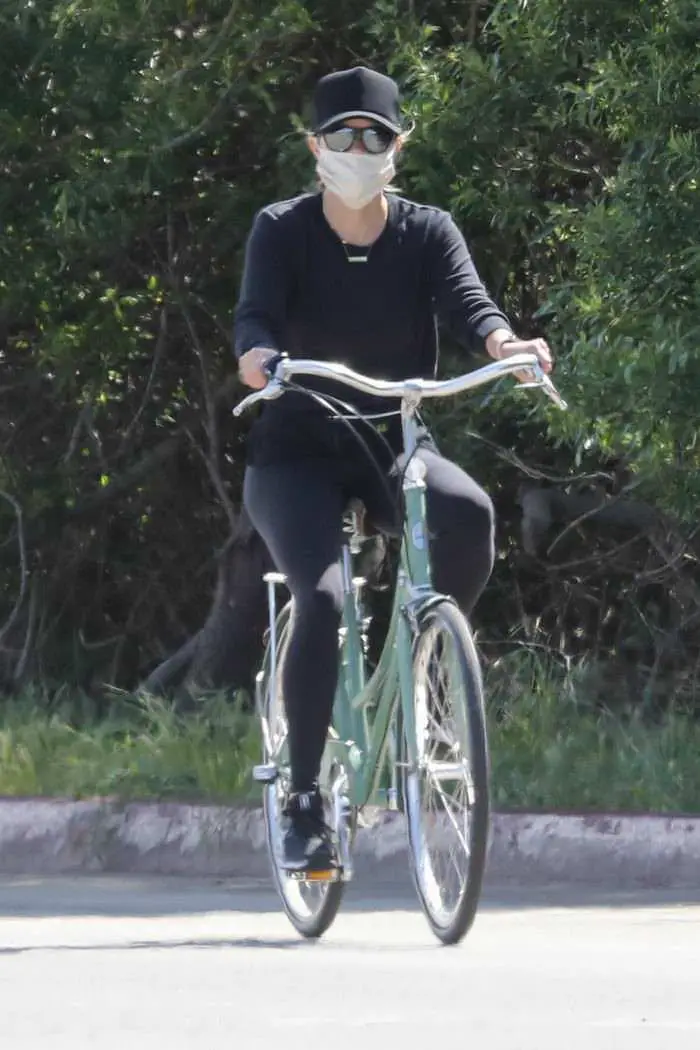 reese witherspoon stays active on a bike ride in malibu 1