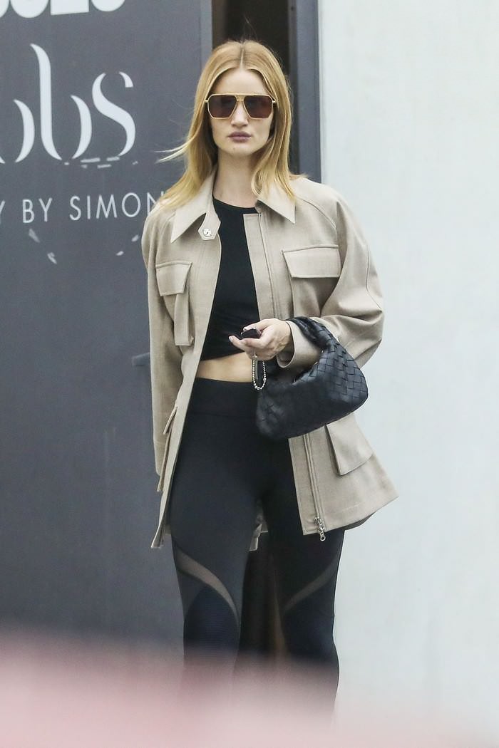 rosie huntington whiteley at body by simone gym in beverly hills 2