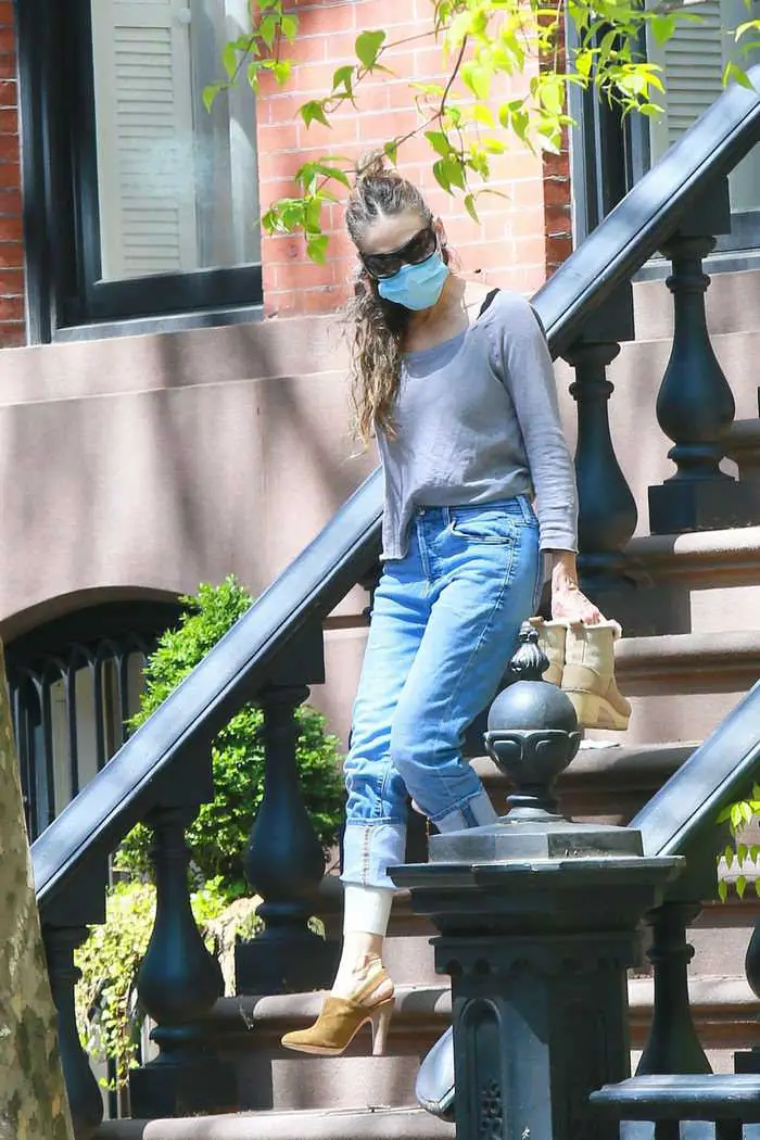 sarah jessica parker heading to the hamptons in ny 2