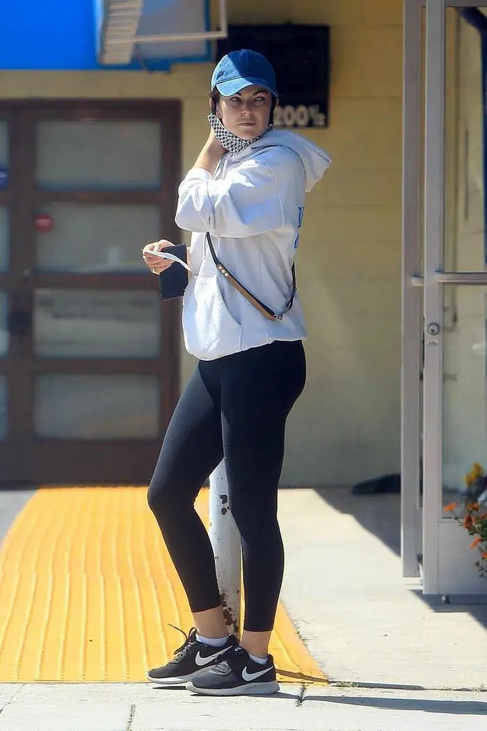 serinda swan flaunting her figure as she takes her dog for a walk 1