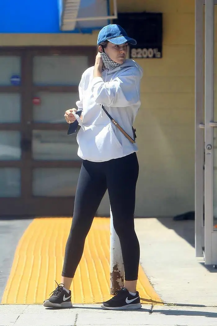 serinda swan flaunting her figure as she takes her dog for a walk 3