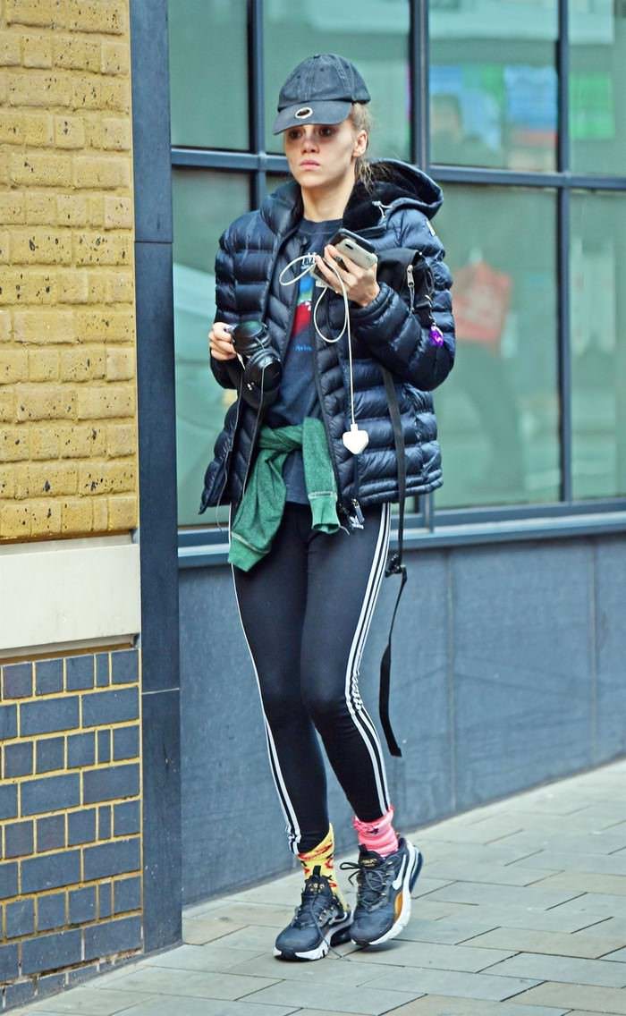 suki waterhouse in spandex out in london 3