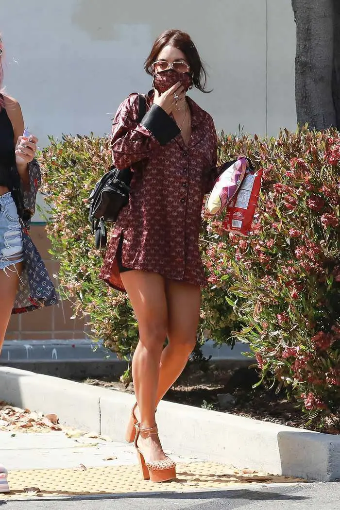 vanessa hudgens in a short shirt dress and sky high platform heels 4