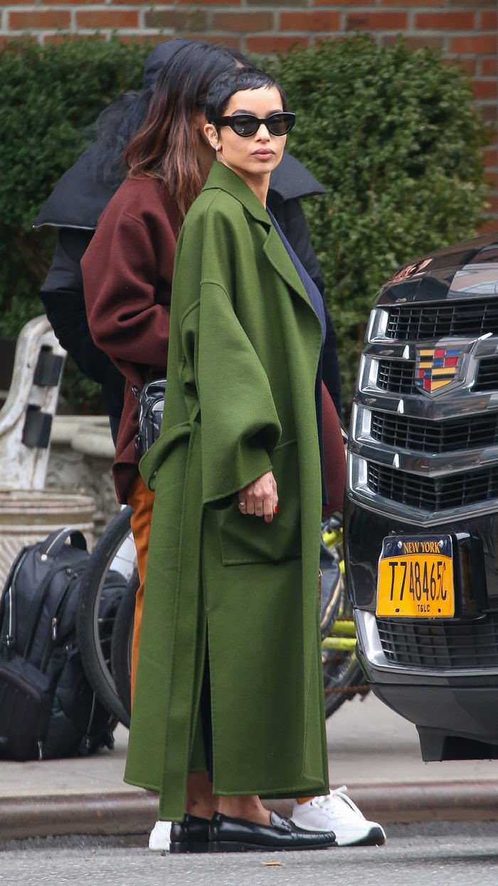 zoe kravitz in green coat out in new york city 1